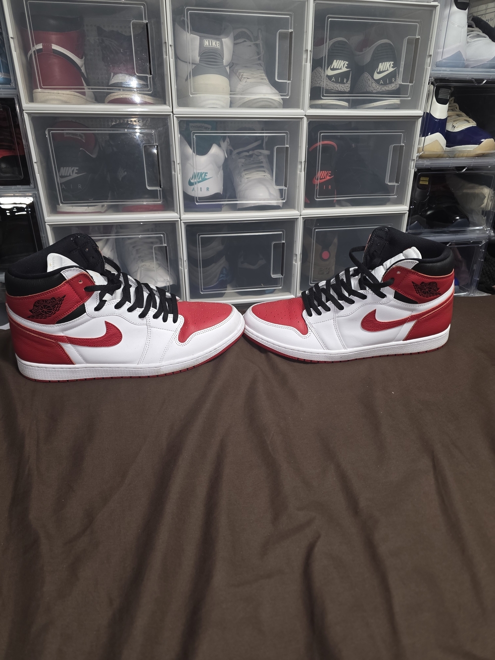 Nike Air Jordan 1 Mid High-Top Sneakers in White & Red US 11 Like New